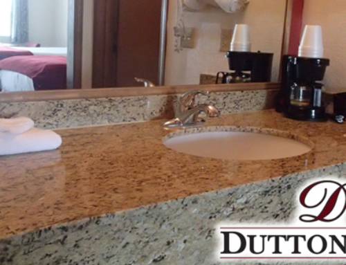 Dutton Inn Branson MO Room Vanity